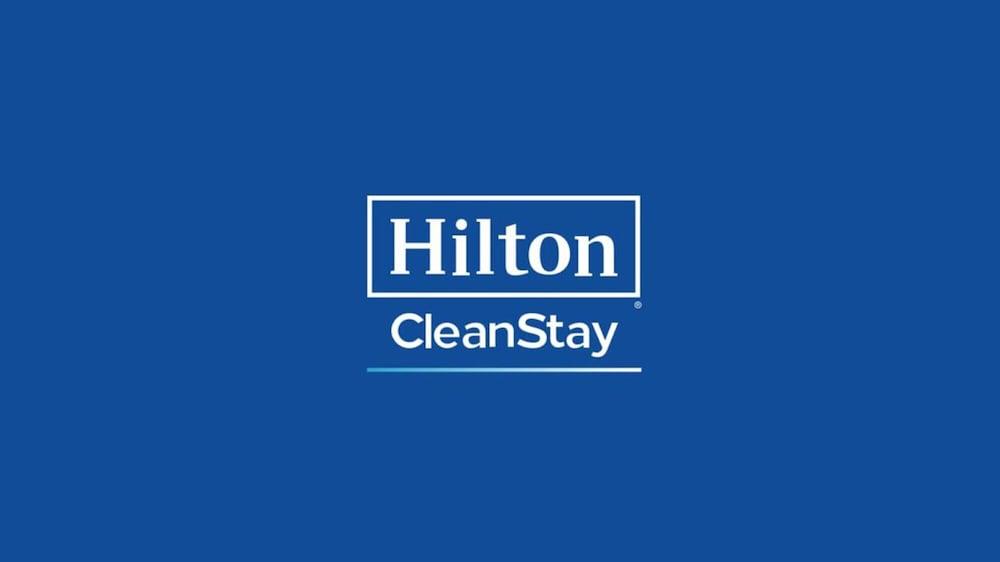 Hilton Garden Inn Эль-Хубар Экстерьер фото