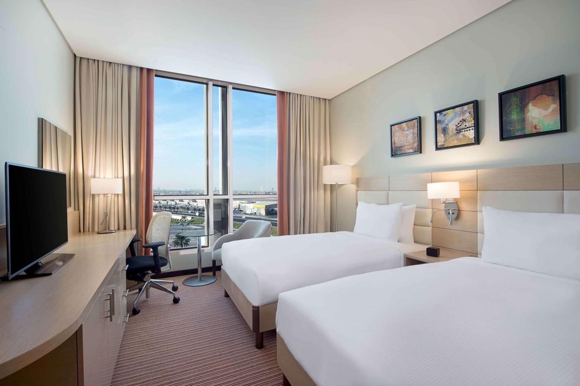 Hilton Garden Inn Эль-Хубар Экстерьер фото