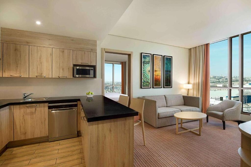 Hilton Garden Inn Эль-Хубар Экстерьер фото